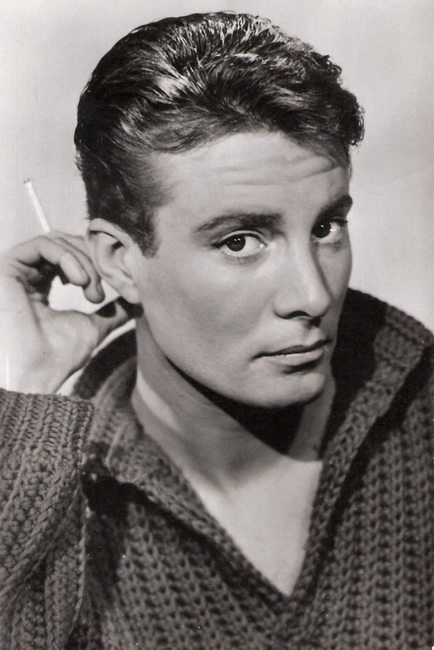 Gil Vidal as Larry Talbot in Night of the Howling Beast