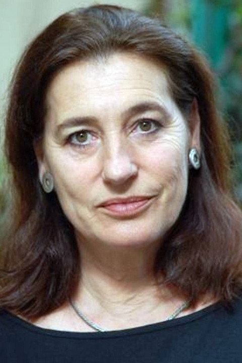 Stéphane Auberghen as Frau Linnenkamp in The Exception