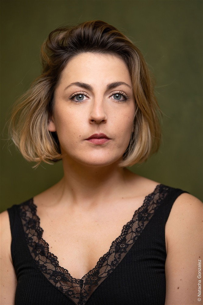 Raphaëlle Costes as Raphaëlle in Bouchon