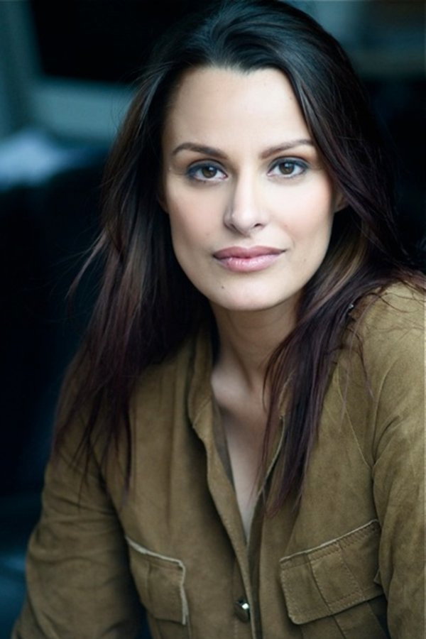 Julie Chevallier as Julie Ayad in INK