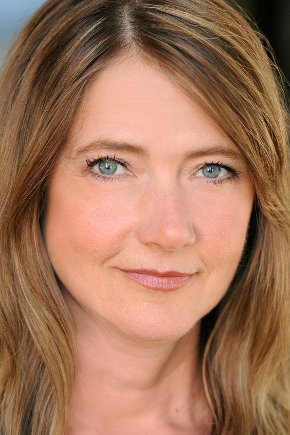 Susan Norman as Linda Ferillo in The Tower