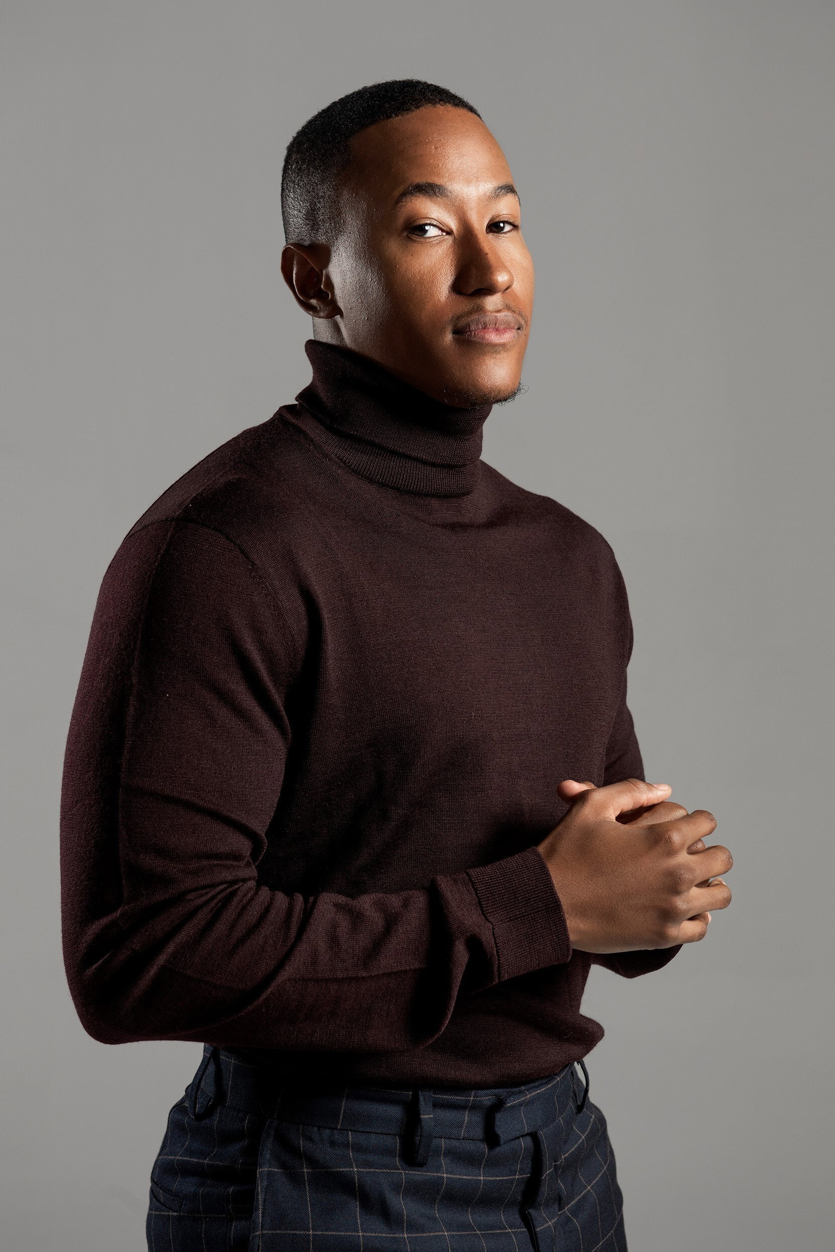 Bohang Moeko as Lunga in Seriously Single