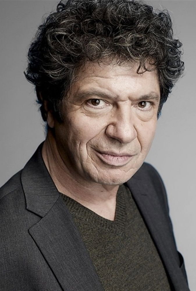 Lionnel Astier as Joseph Mondoloni in Un meurtre (presque) parfait