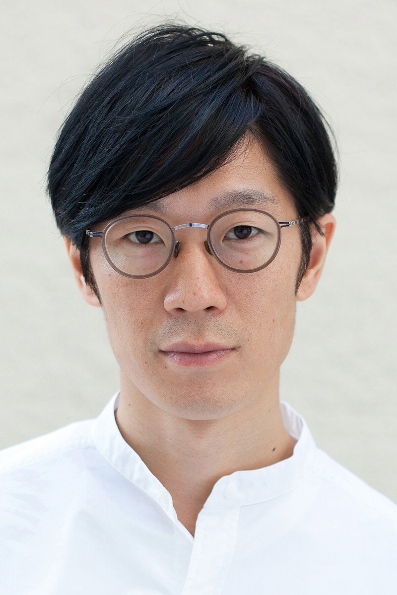 大塚ヒロタ as Kumaki Naoki in A Madder Red