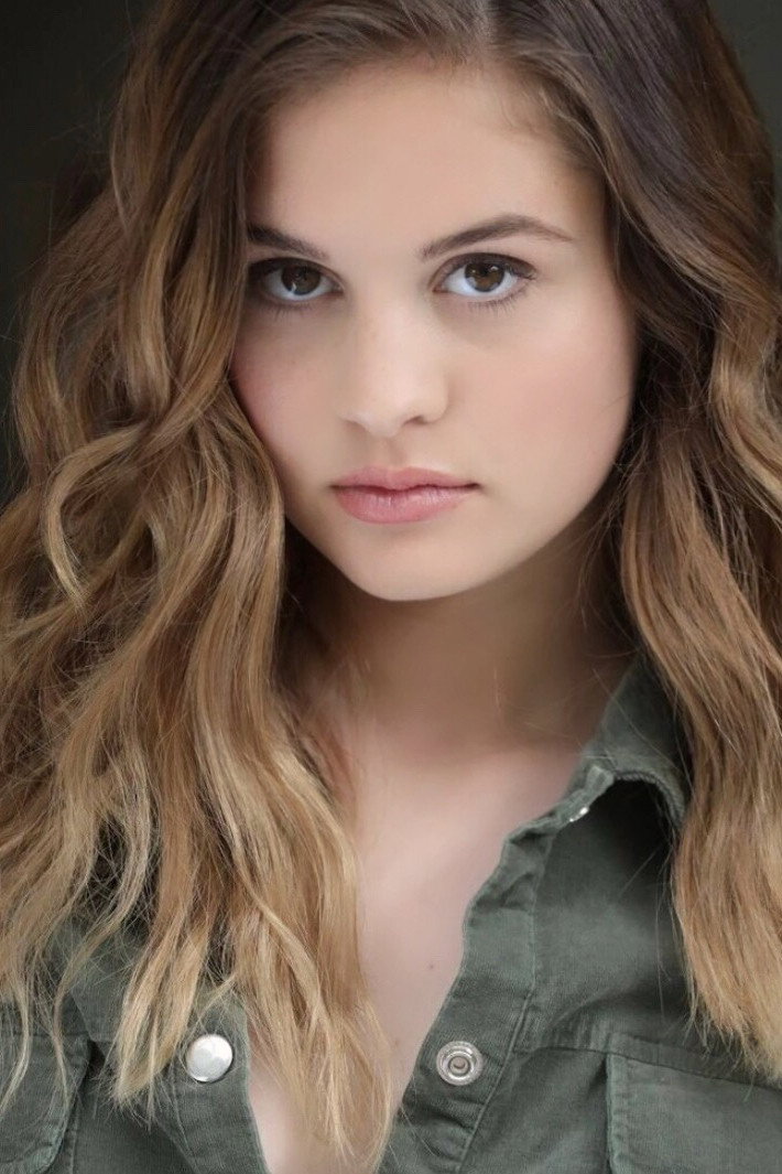 Teagan Sirset as Samantha in Atlantic Rim: Resurrection