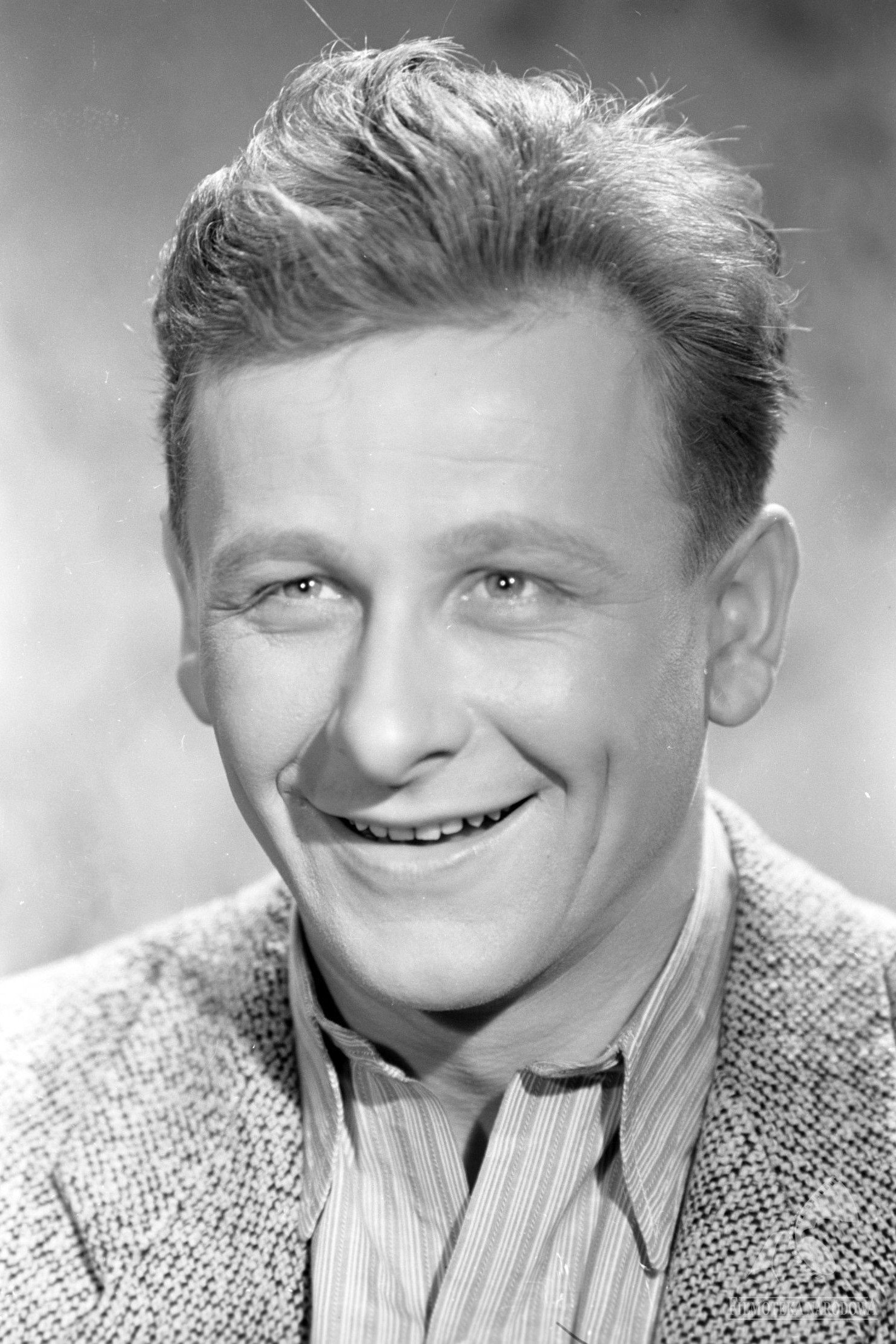 Mieczysław Stoor as Paweł in The First Day of Freedom