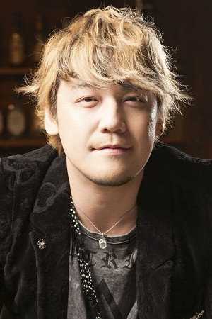 勝杏里 as Thrax (voice) in Historie
