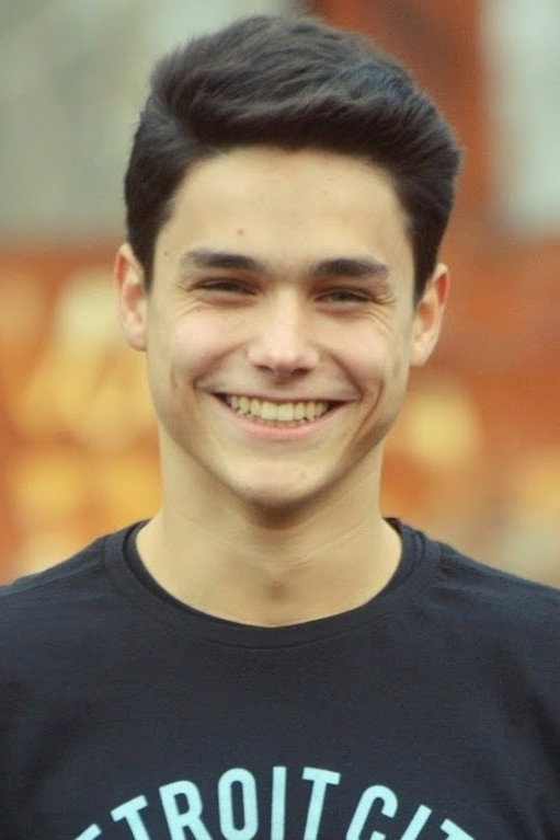Patryk Cebulski as Janek Kowalski in Kowalscy kontra Kowalscy