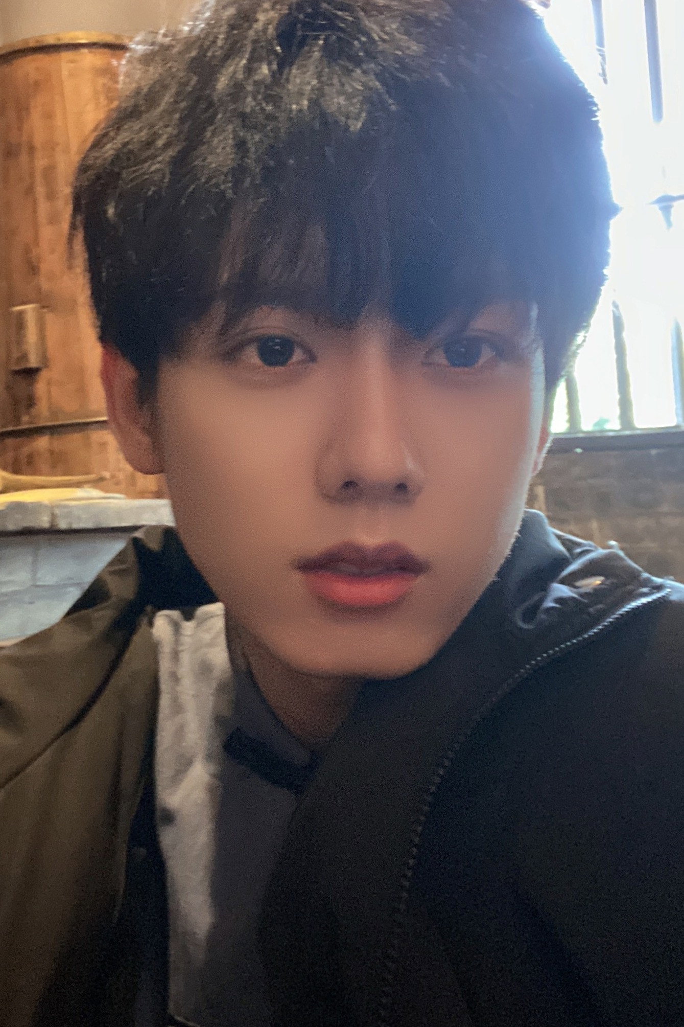 郑锋 as Shen Jixing in Reach for the Stars