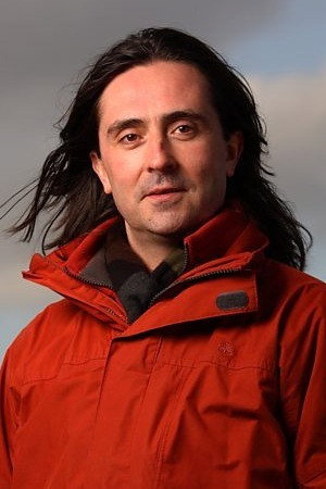 Neil Oliver as Self in Who Put the Klan in the Ku Klux Klan?