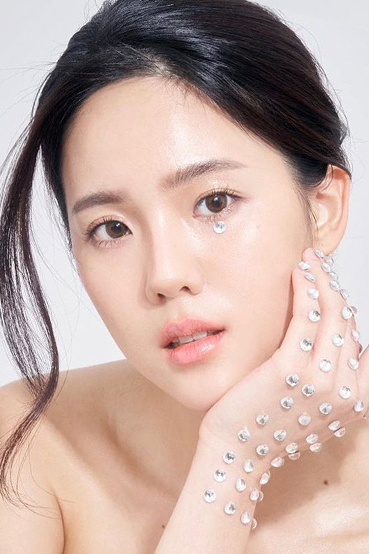 เจณิสตา พรหมผดุงชีพ as Tara in The Outing