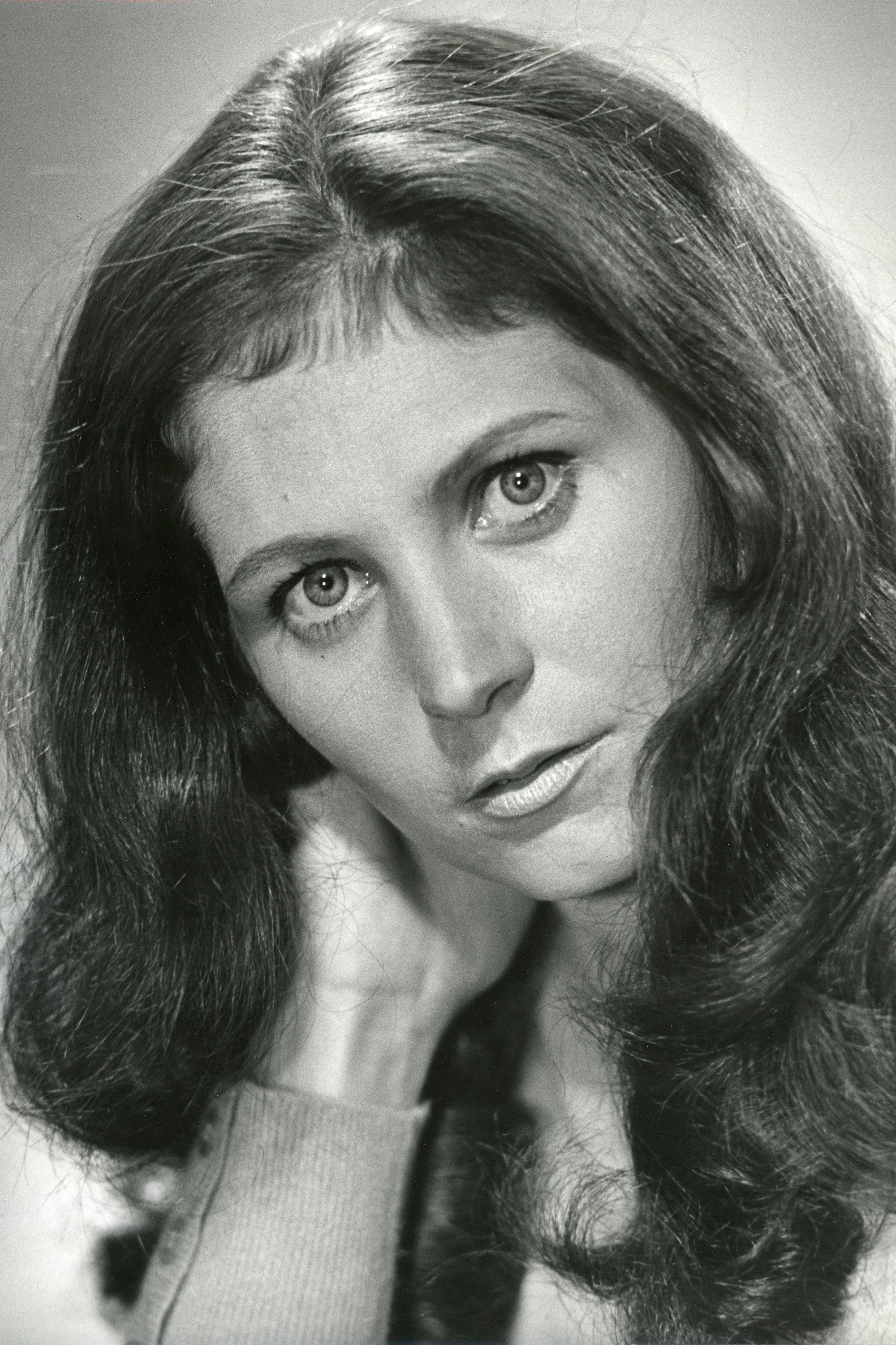 Leila Säälik as Malle in Love Is Blind