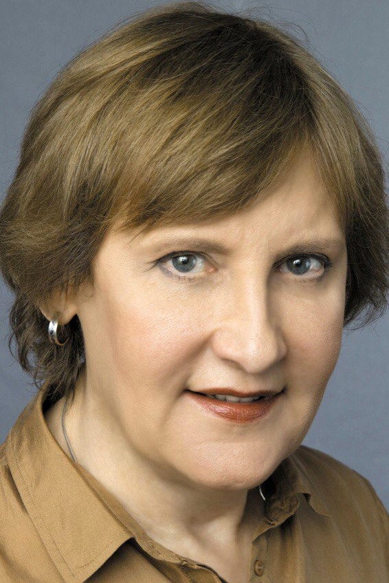 Татьяна Орлова as тётя Маня in Ulterior Motives
