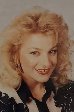 Στέλλα Κωνσταντινίδου as Sofia in When The Wheels Danced