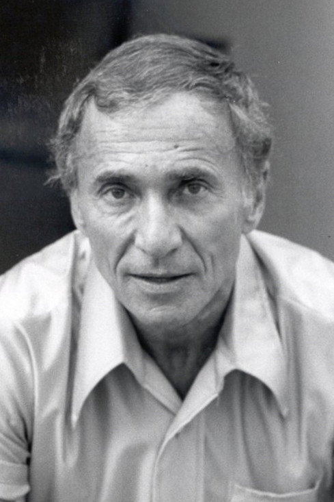 Arthur Laurents as Self - Screenwriter in A War in Hollywood