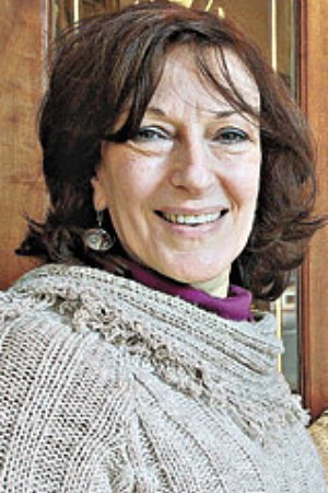 Judith Buchalter as Self - Narrator in The Other Memory of the World