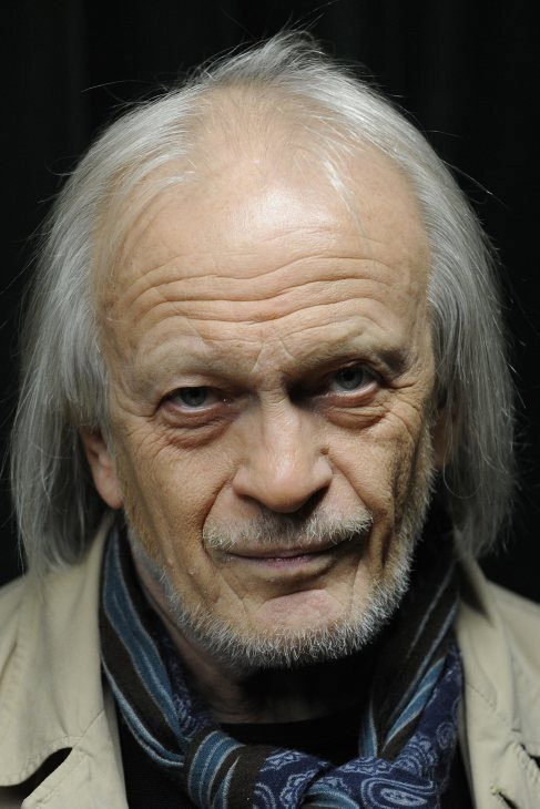 Wiesław Komasa as Self in (Dis)appearance