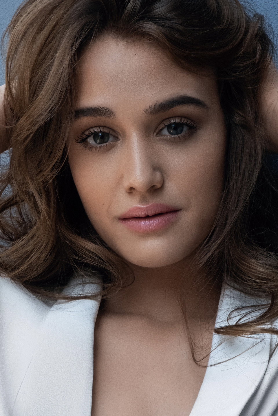 Rocío Luz as Isabella Lombardo in The Emperor's Stone