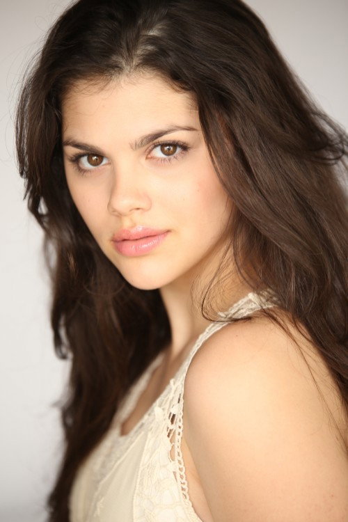 Fallon Smythe as Luna / Lisa Waters in Lost In The West