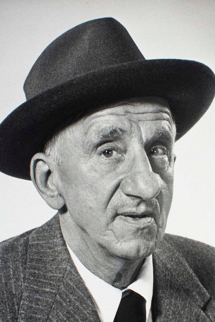 Jimmy Durante as Self - Host in The Jimmy Durante Show