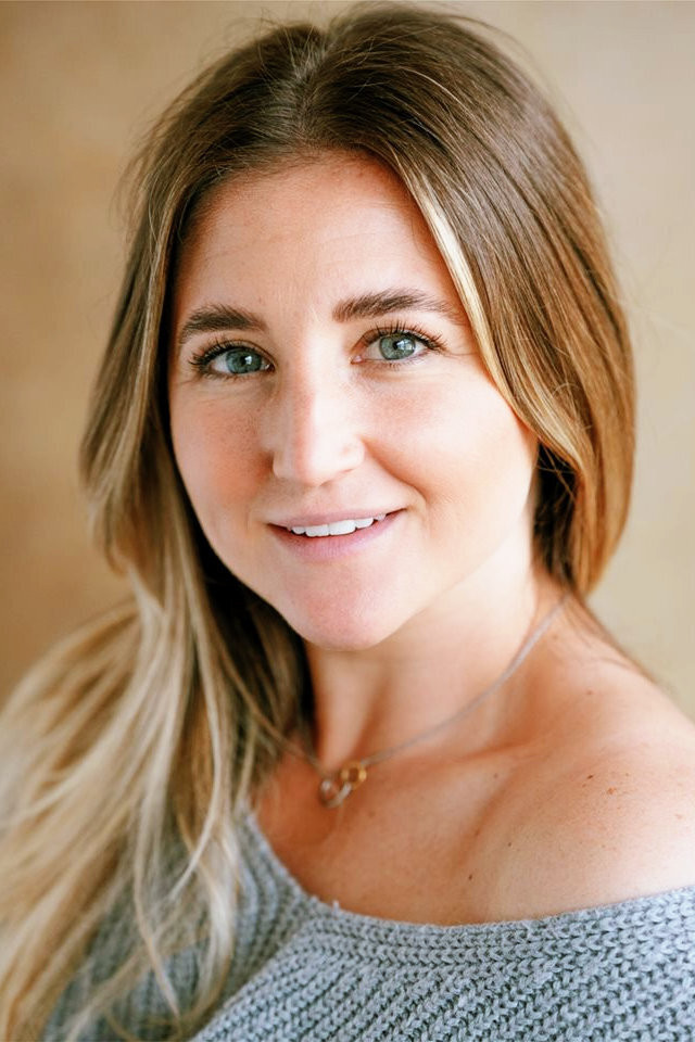 Jazmine Franks as Kirsty in Johnny and the Bomb