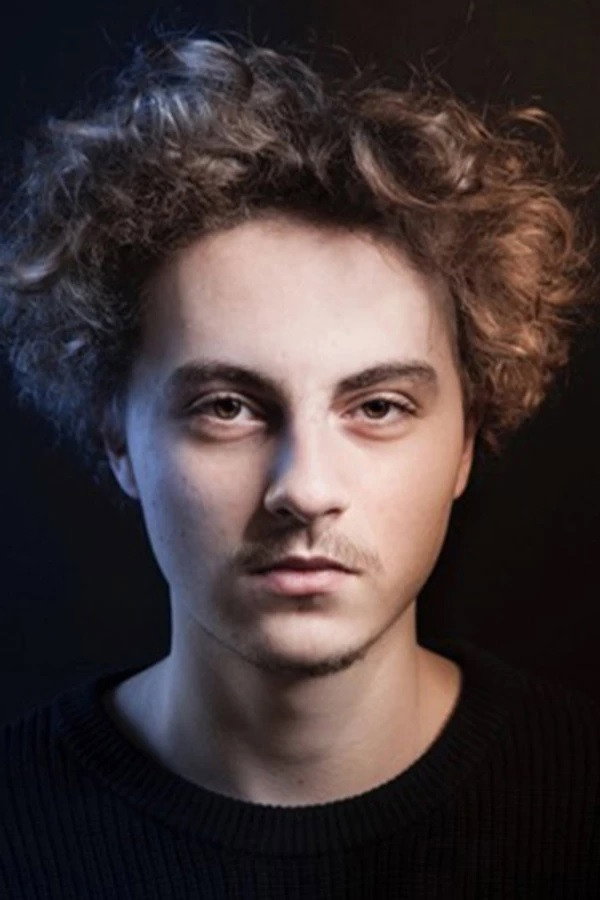 Aaron Roggeman as Benjamin in My First Highway