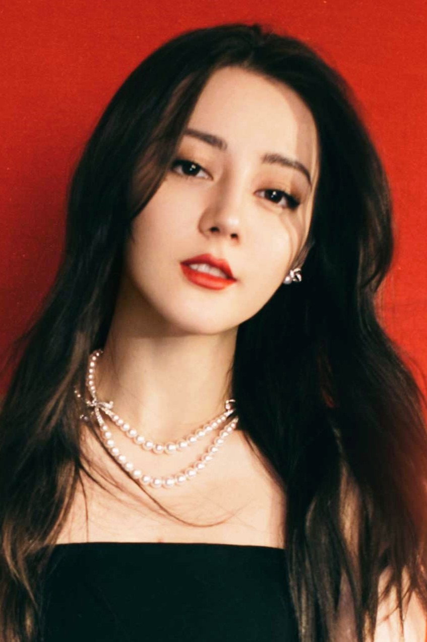迪丽热巴 as Bai Fengjiu in Eternal Love