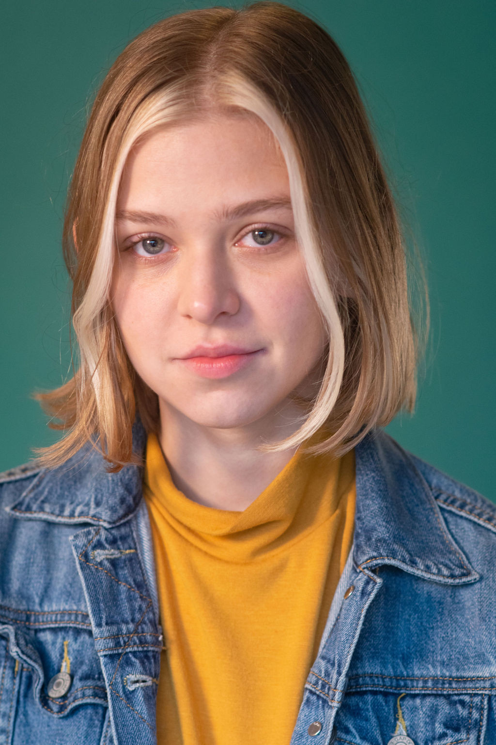 Leah Schiman as Caitlin Moore in The Rocket