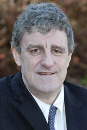 Iain McColl as Lonnie Dolan in Gadgetman