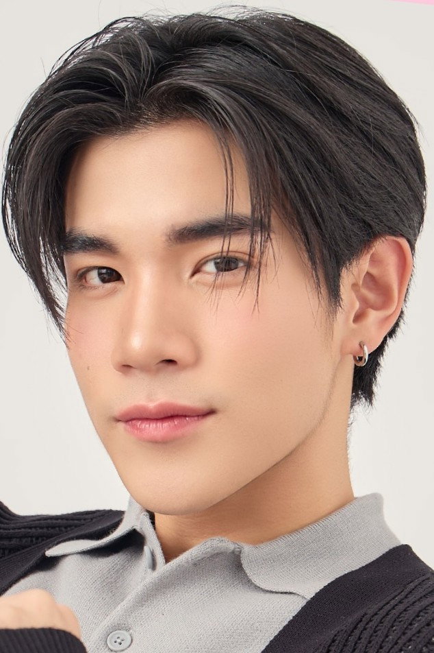 ณัฐวรรธน์ จิโรชน์ธิกุล as Gun in My School President