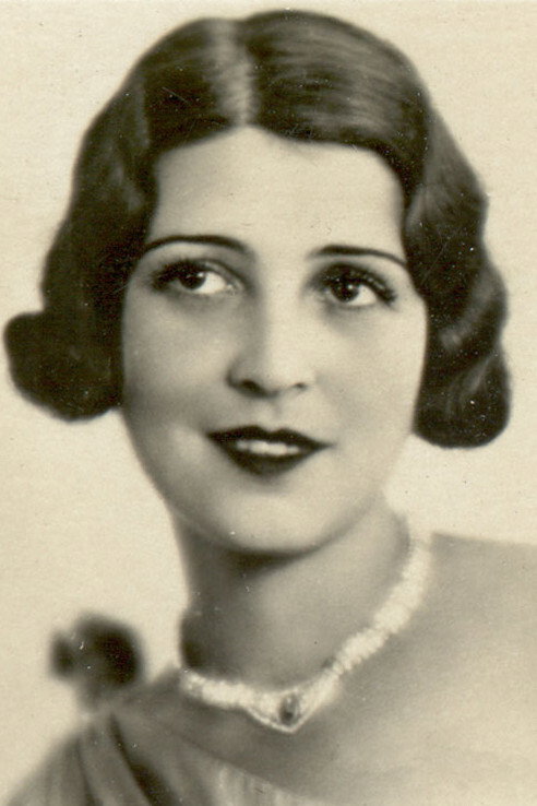 Claire Rommer as Josefine in Frühere Verhältnisse