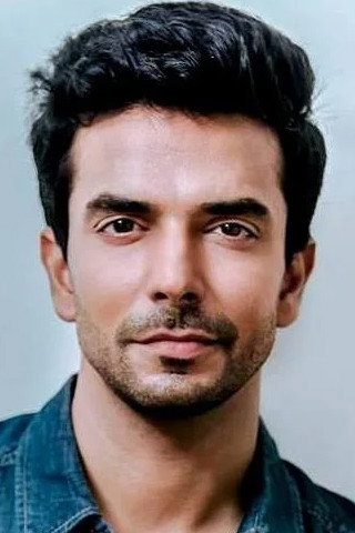 Manit Joura as Sunny in Band Baaja Baaraat