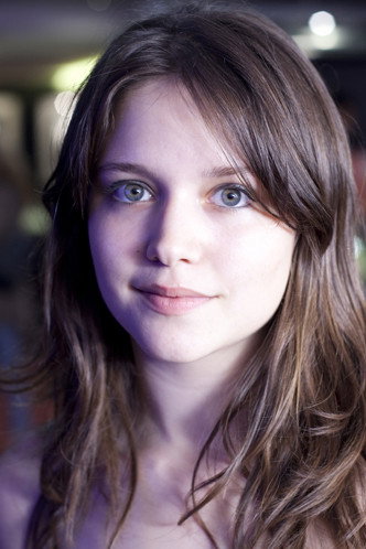 Audrey Bastien as Hélène in Our Patriots