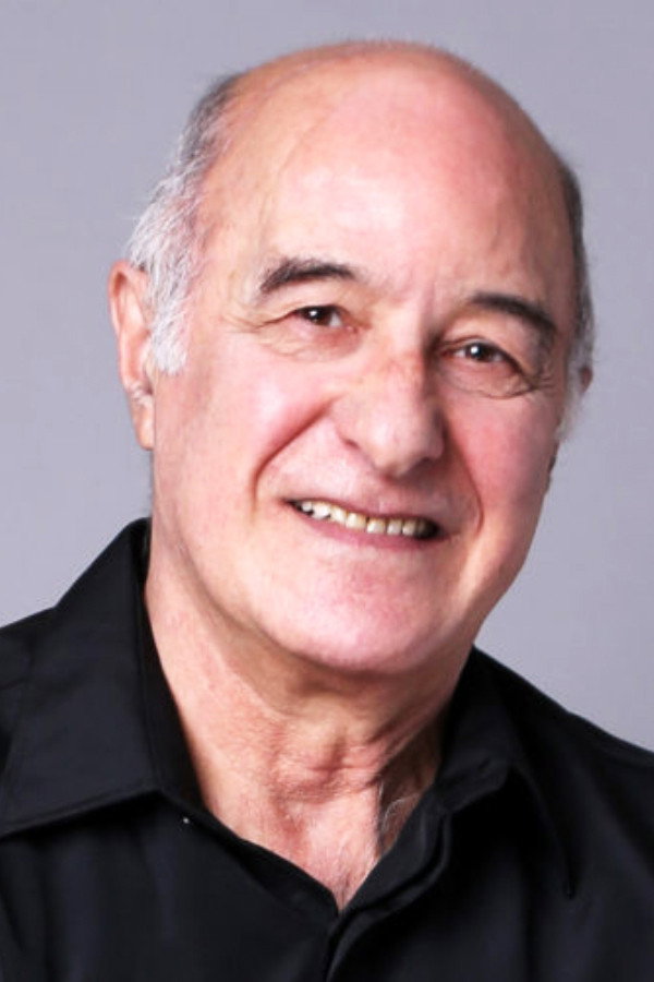 Ricardo Díaz Mourelle as Comisario in The Wind