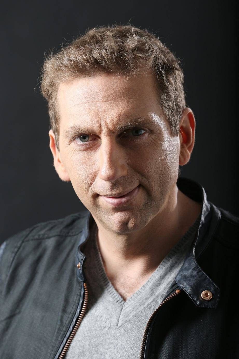 Thierry Garcia as Raimu (voice) in A Magnificent Life