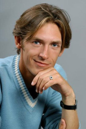 Alexey Lobanov as Andrey Zubov in Профессионал