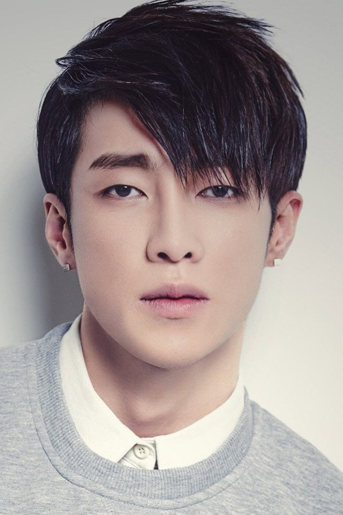 高瀚宇 as Du Lei in Love is Sweet