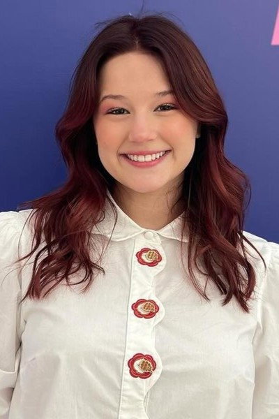 Letícia Braga as Pipa in Meninas Não Choram