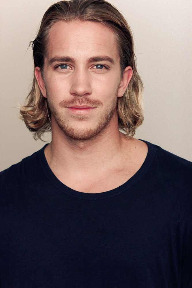 Fredrik Skogsrud as Mikkel in Blasted