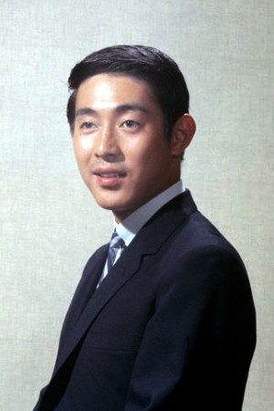 Kikunosuke Onoe IV as Kukijiro Sasaki in Kojiro