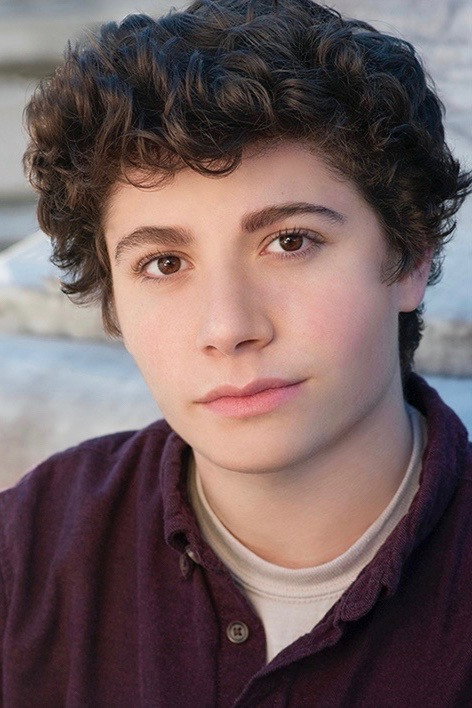 Austin Zajur as Chuck Steinberg in Scary Stories to Tell in the Dark