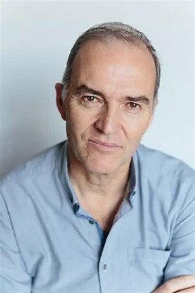 Pierre-Yves Kiebbe as Gendarme Minerve in La part des anges