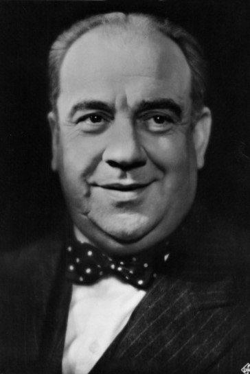 Félix Oudart as Monsieur Grombat in Ève et le serpent