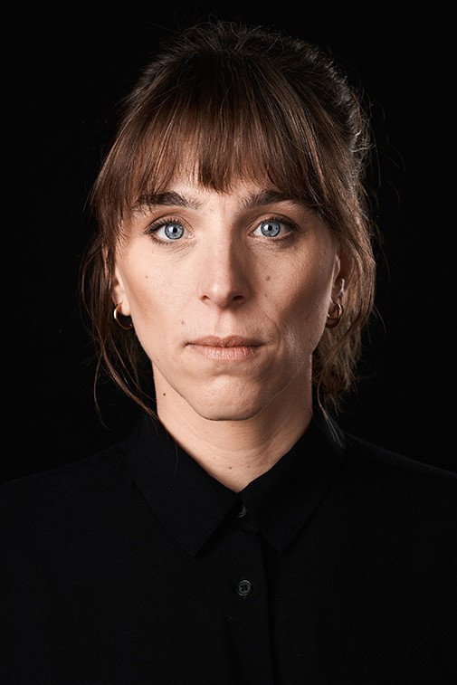 Nausicaa Bonnín as Patricia in The Body