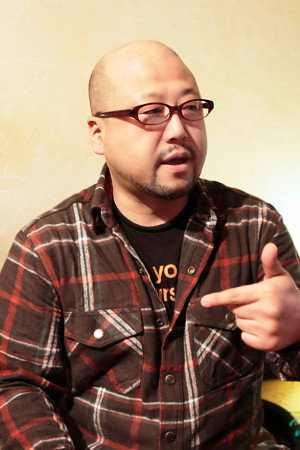 鈴木健一 as Yoshio in Spirit World
