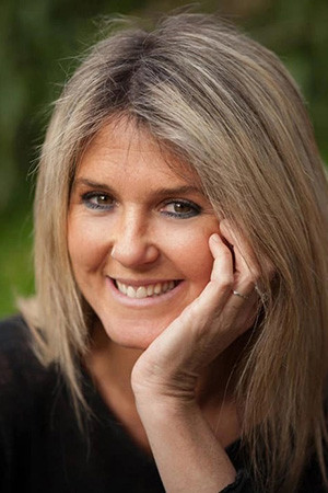 Sheryl Munks as Emily McGregor in The Man from Snowy River