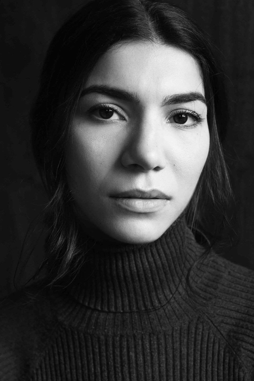 Isabel Costa as Daniela in Subsolo