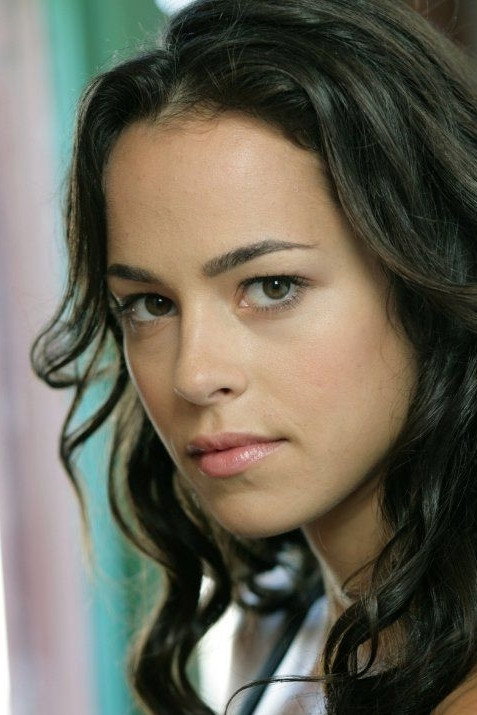 Leela Savasta as Laura in Cleaverville