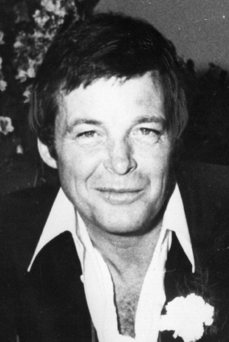 Michael Witney as Buck Coulter in The Travels of Jaimie McPheeters
