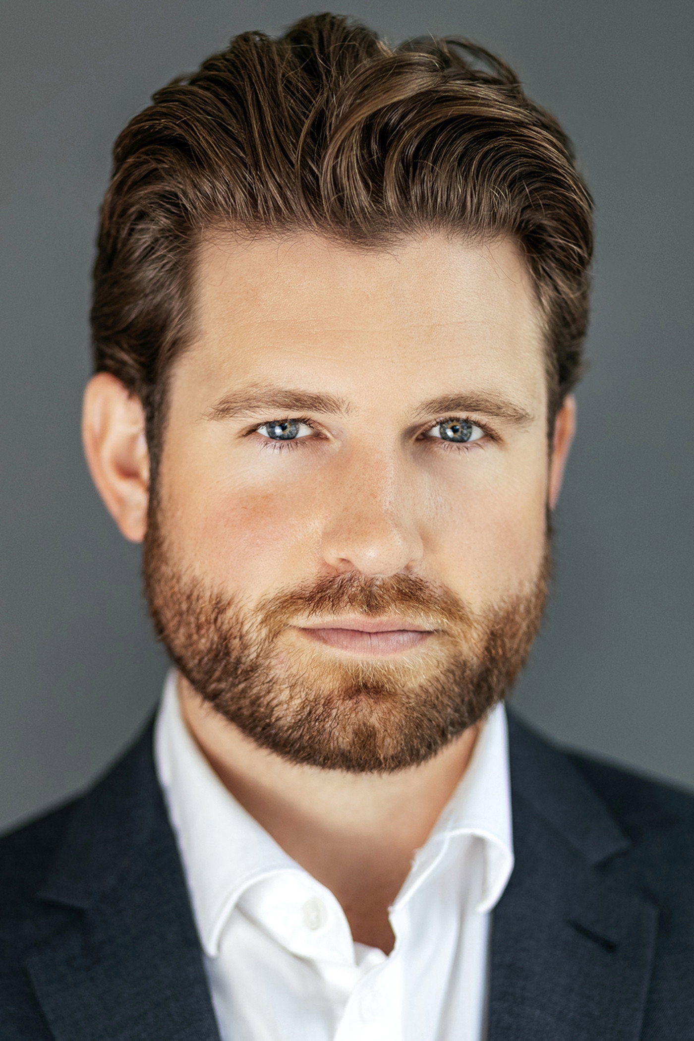 Drew Henderson as Noah Cabot in Poisoned in Paradise: A Martha's Vineyard Mystery